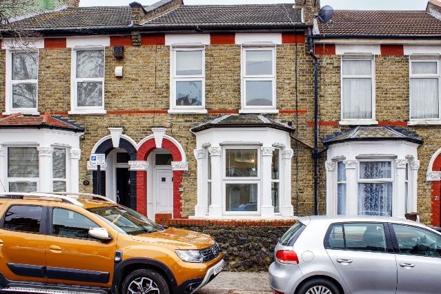 PRETORIA ROAD NORTH, EDMONTON, N18